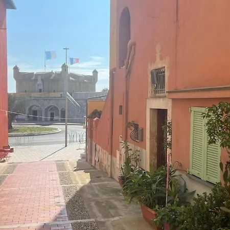 Lägenhet Cozy In Old Town 4th Floor Without Lift - Near Parking