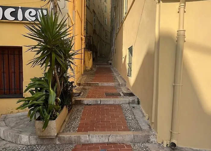 Cozy In Old Town 4th Floor Without Lift - Near Parking * مينتون
